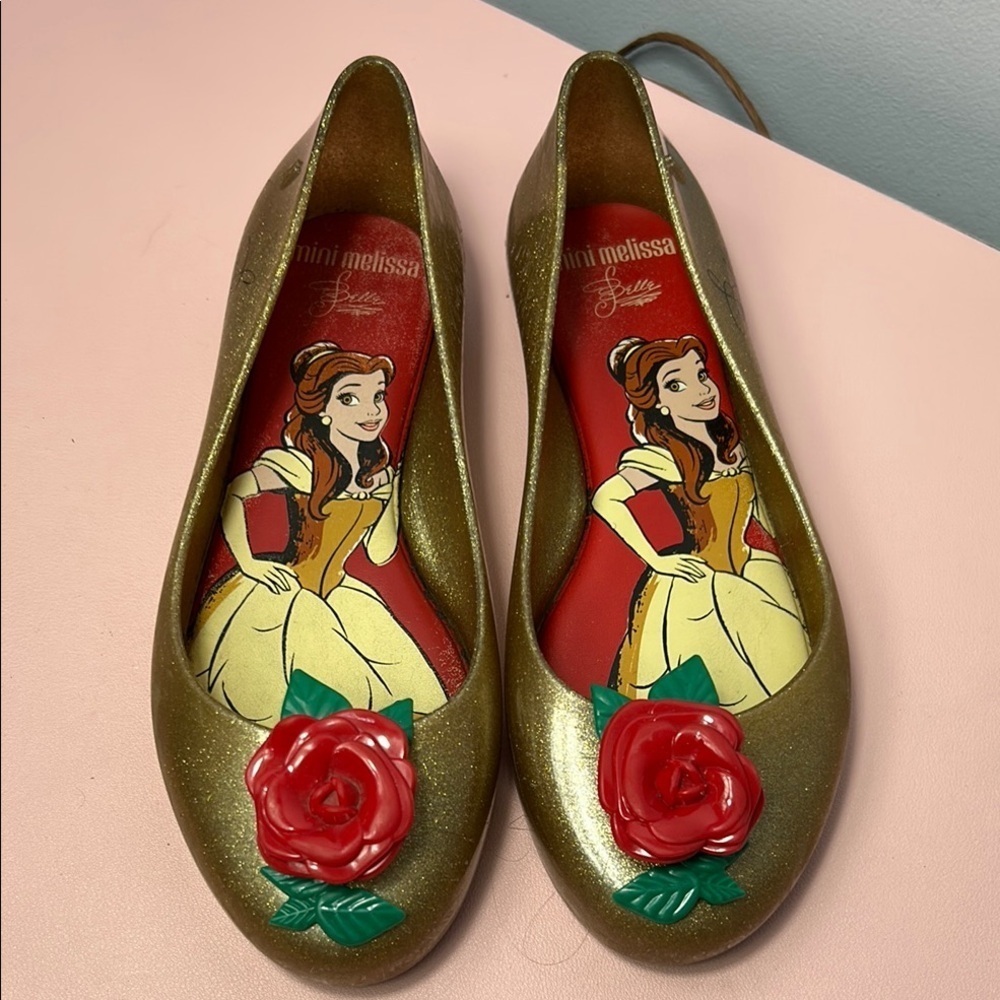 Mini Melissa Belle Gold Flats Red Rose Detail